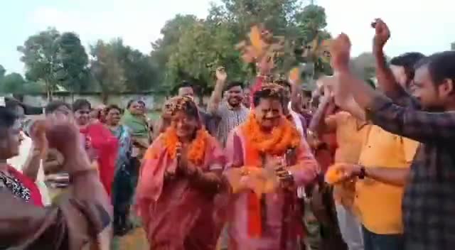 शान ऐ सामरी 

युवा मोर्चा द्वारा आयोजित माननीय सिद्धनाथ पैकरा जी के जन्म दिवस की झलकियां !!
#bjymrajpur