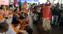 #नमाज #रूम #अलॉट करने के विरोध में #बीजेपी ने #झारखंड #विधानसभा परिसर में किया हरि कीर्तन, 'जय श्री राम' के नारे भी लगाए Jai Shree Ram🚩🚩🚩