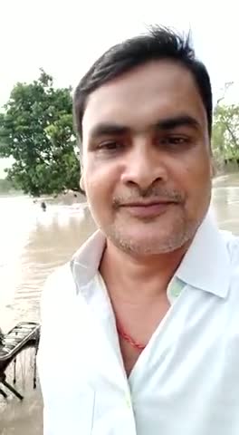 #कटरा बेपार मण्डल अध्यक्ष बाढ़ पीड़ित के समस्या को पदाधिकारियों के बीच रखकर लौटते हुए