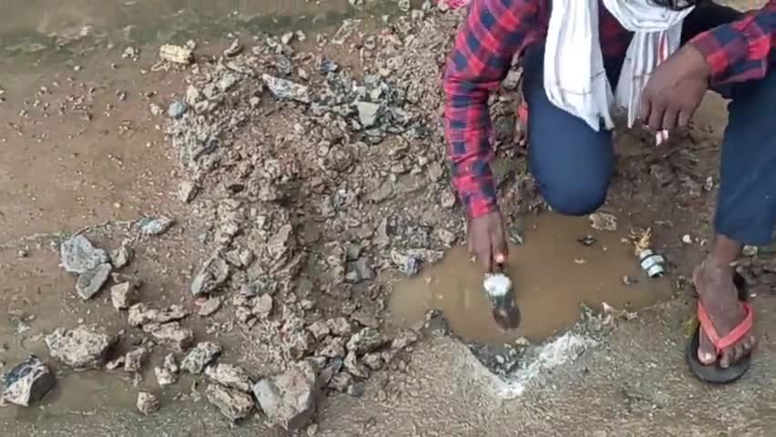 गोविंदपुर: उपायुक्त द्वारा मामले में संज्ञान लेने के बाद रतनपुर के सुदामा नगर में घर-घर में लगने लगा नल #खबर_का_असर