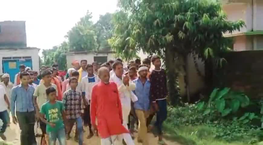 मझवलिया पंचायत में खूब चल रहा है धनंजय ओझा का जलवा
#पंचायतचुनाव