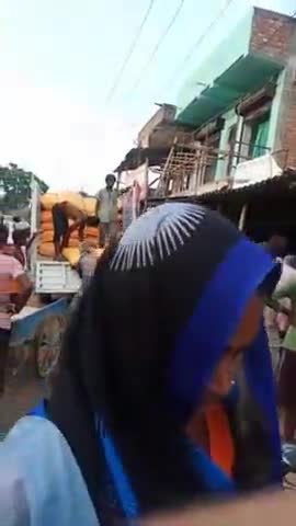 हरलाखी: #हरलाखी प्रखंड में किसानों को यूरिया खाद मिलना हुआ मुश्किल जिस का सरकारी रेट ₹266 है उसी को दुकानदार ₹600 में बेच रहा है