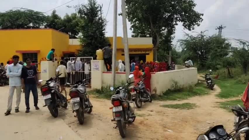 शाहपुरा: छपरा कला गांव में स्वास्थ्य केंद्र पर किया गया टीकाकरण 1dose #shahpuralive #news_24_7 #news #jaipursnews #rajashtan