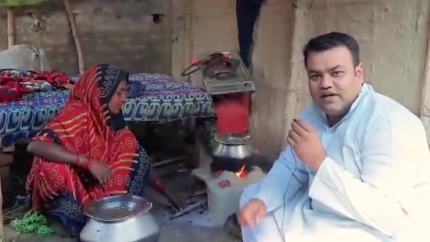 न्यू इंडिया की हकीकत!
#रसोई_गैस का #कनेक्शन तो है लेकिन खाली #सिलिंडर भरवाने का #पैसा नहीं। #LPGPriceHike