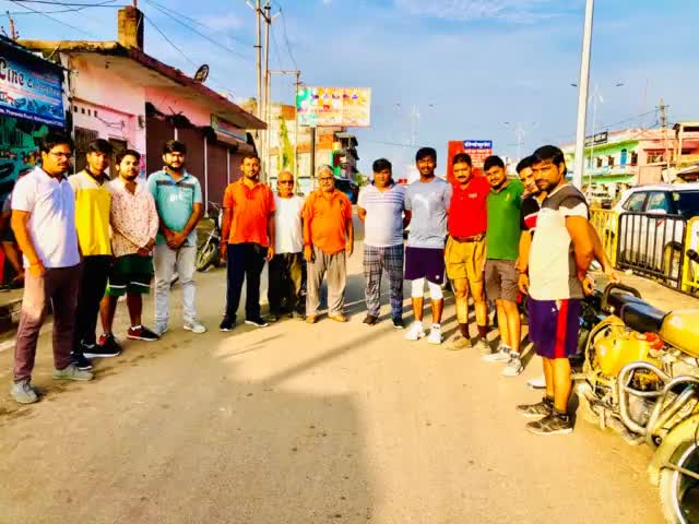 #शुभ_प्रभात
अगर दिमाग़ में विचार नेगेटिव हैं... 
तो फिर ज़िंदगी पॉज़िटिव नहीं हो सकती ।।