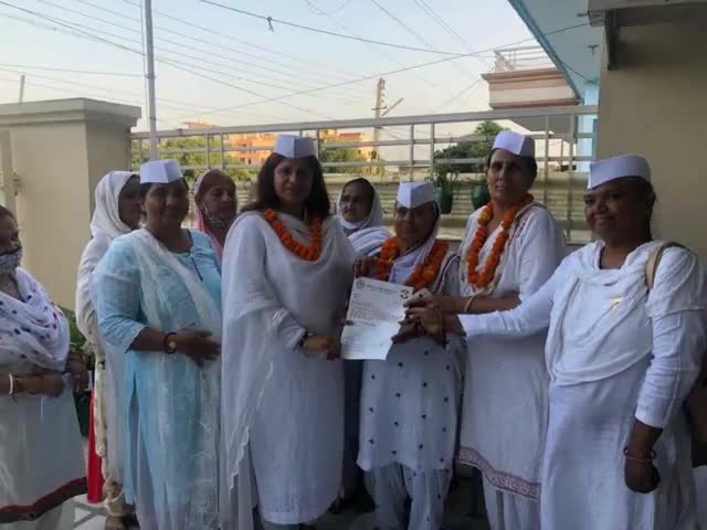 आदरणीय राष्ट्रीय अध्यक्ष #लालजी_देसाई जी के निर्देशानुसार संगठन विस्तार की परिक्रिया को जारी रखते हुए आज #कुरुक्षेत्र से #वीना_रानी बहन को जिला प्रमुख की जिमेदारी दी है।
