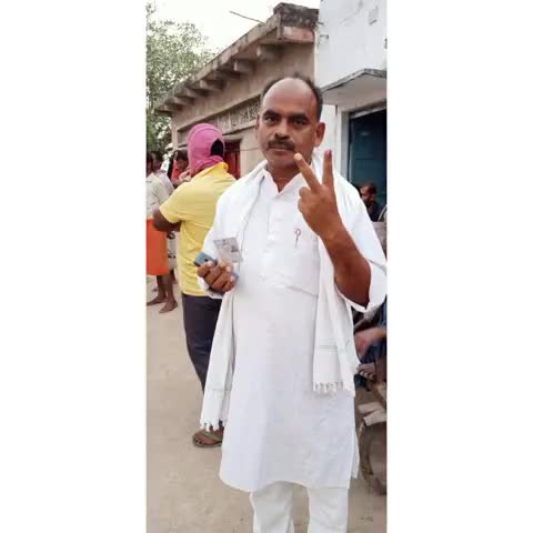 इटारी क्षेत्र के हकीमपुर #पंचायत में भावी प्रत्याशी गोविंद सिंह यादव जी को बारी मतों से #विजई बनावे जय हिंद जय भारत