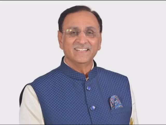 गुजरात के मुख्यमंत्री विजय रुपाणी ने अपने पद से दिया इस्तीफा। #vijayrupani