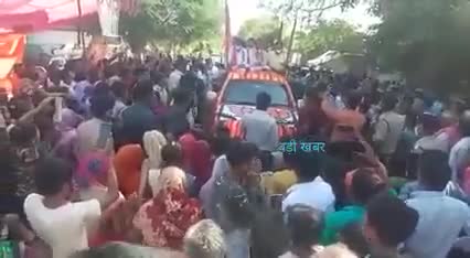 रैगावं की जनता ने दिखाया शिवराज को हकीकत का आइना - सत्येंद्र निगम प्रदेश उपाध्यक्ष                                  जनदर्शन में घोषणावीर मुख्यमंत्री शिवराज ने जनता से पूछा
#ईमानदारी_से_बताइए तो सच्ची जनता ने #ईमानदारी से बता दिया....