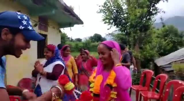 बसुकेदार: आज ग्राम सभा बीरों देवल में महिला मंगल दल कोषाध्यक्ष के पद पर  श्रीमती माया देवी को नियुक्त किया गया... 🙏🙏#pahad #news