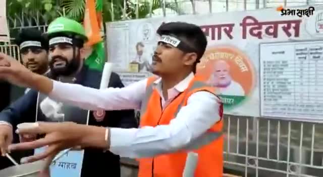 मै मीडिया के सभी सम्मानीय साथियो का ह्रदय से आभारी हूं।
#vtripathiinc 

https://m.facebook.com/story.php?story_fbid=4413429405400614&id=100002007939367