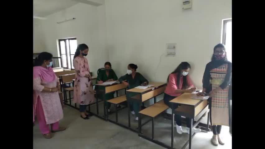 कसौली: राजकीय महाविद्यालय धर्मपुर में कोरोना वैक्सीन लगवाने के लिए चलाया गया विशेष अभियान #कोरोना_टीका