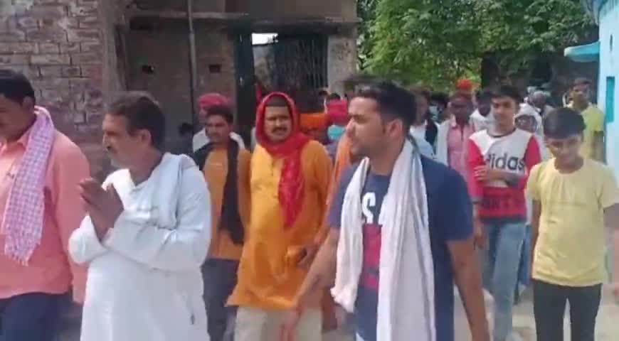धनंजय ओझा ने रैली निकाल कर लोगों से मांगा जनसमर्थन 
#पंचायतचुनाव
#विजयीपुर