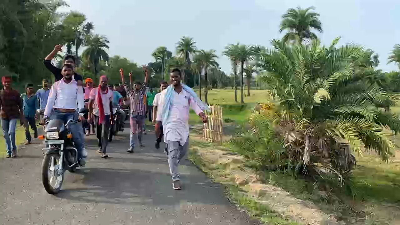 अपने चुनाव प्रचार में… 

 #फुल्लीडुमरदक्षिणी  #ज़िलापार्षद #शरदयादव #राजेंद्रयादव #ज़िपअध्यक्ष #चुनाव