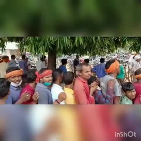 अरवल: अरवल:जिला के बाजारों में खाद्य केलिए किसानों की लग रही है लंबी कतार।
#national_news 
#kisanekta