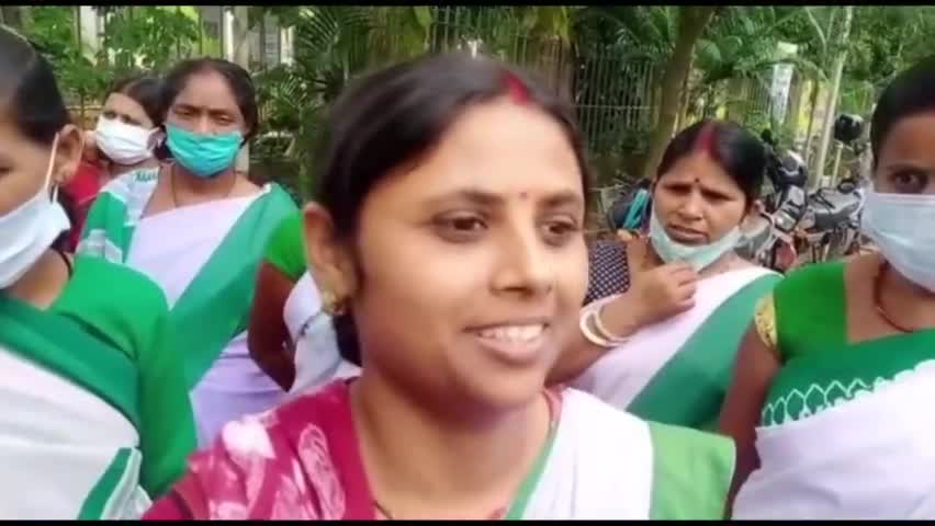 #मोहनपुर प्रखंड छेत्र के सहिया ने डीसी से किया मुलाकात सौपा ज्ञापन
