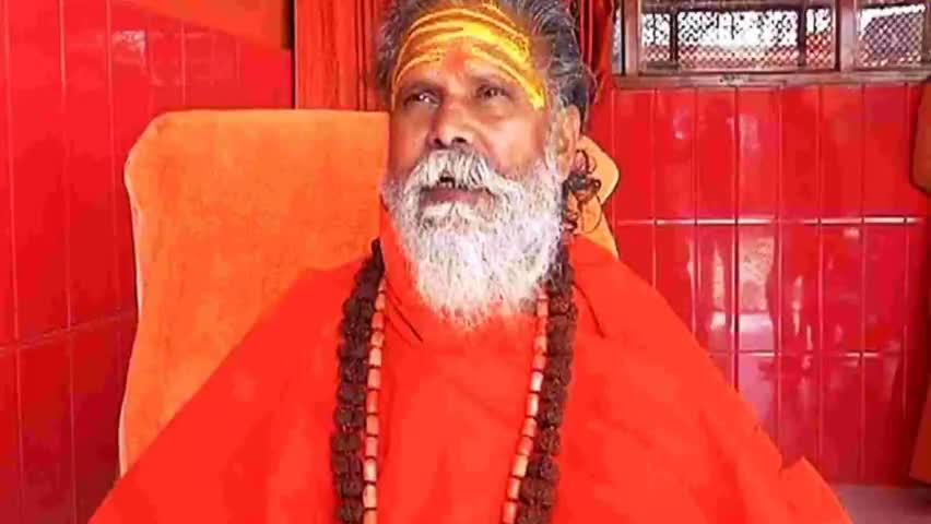 साधु संतों की सबसे बड़ी संस्था अखिल भारतीय अखाड़ा परिषद से जुड़ी बड़ी खबर सामने आई है. #narendragiri #pryagraj