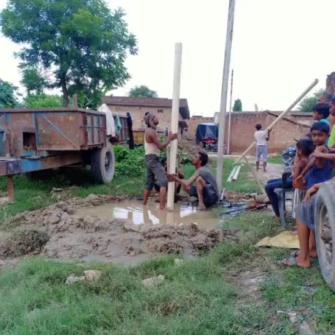 एक और रिबोरिंग कराया गया।
#Government_handpump_reboring
#satish9591 #basai