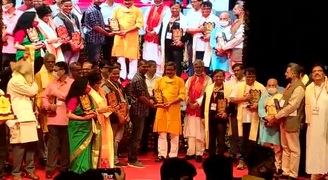 #theatre #bna #lucknow #felicitation #actor