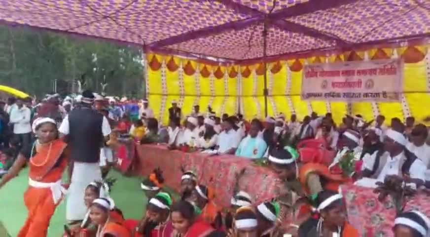 फरसगांव: जुगानीकलार के ठाकुर जोहारनी पर्व में शामिल होकर जिलापंचायत अध्यक्ष देवचंद मातलाम ने निर्माण कार्यों की घोषणा#प्रतिक्रिया