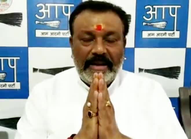 सरकार किसानों के साथ ब्रितानीया हूकूमत जैसा व्यवहार कर रही है। #किसान #भारत_बंद