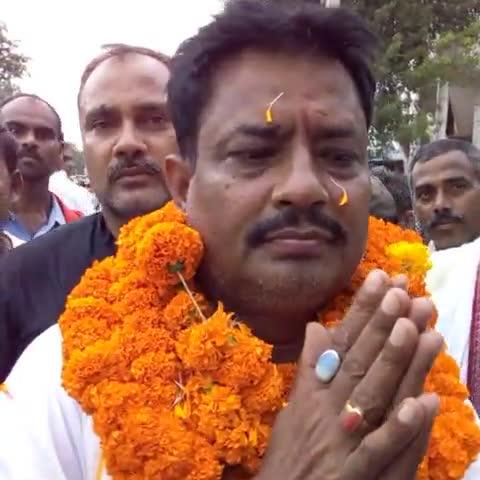 दुल्हिन बाज़ार: #राम निवास शर्मा उर्फ़ #मेंही जी ने अपना #जिला पार्षद पद के लिए #भरा पर्चा