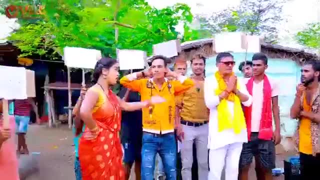 अपने बनएलु दु गो शोरूम मुखिया जी...
#बिहार 
#Election2021 
#panchayatelections2021