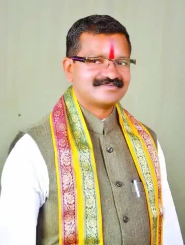 भाजपा के कद्दावर नेता दंतेवाड़ा के पूर्व विधायक शहीद स्व. #भीमा_मण्डावी जी की जयंती पर शत् शत् नमन 🙏🙏
#bjpcg