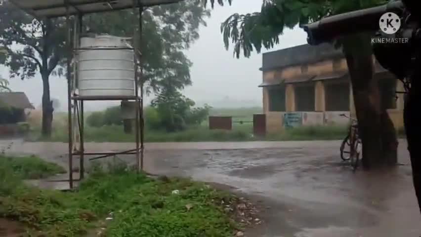 चांडिल: #लगातार 3 दिनों के बारिश Harudih गांव के लोग परेशान#