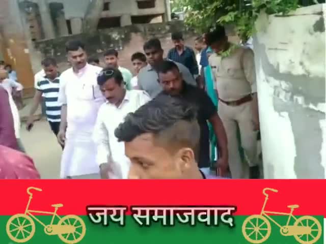 नौजवानों नारा लगा दो जिंदाबाद का,कारवां चला है जग में #समाजवाद का। 
146 विधानसभा, सीतापुर
#जनसंपर्क_जारी_है