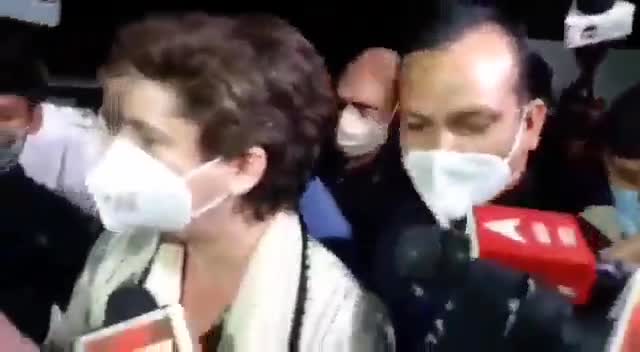 उत्तर प्रदेश की सरकार नहीं चाहती है कि श्रीमती #Priyanka Gandhi जी को उन #किसानों के परिजनों से मिलने दिया