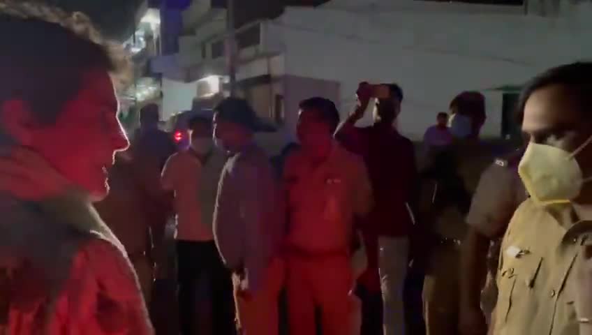 यूपी में जब नेता नींद के आग़ोश में थे
तब रातभर मेरी नेता किसानों के लिए सड़कों पर संघर्ष कर रहीं थी। #लखीमपुरखीरी