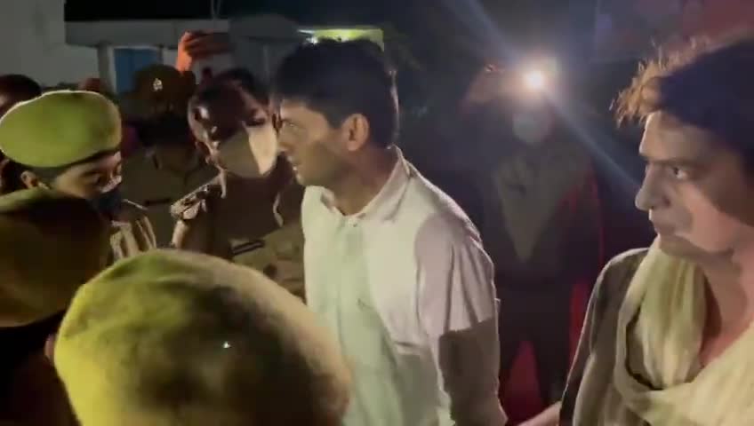 सोनीपत: रात को उत्तर प्रदेश पुलिस द्वारा Priyanka Gandhi Vadra जी व Deepender Singh Hooda जी के साथ धककासाही की है #निंदनीय
