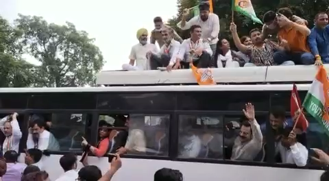 लखीमपुर खीरी में हुए किसानों के नरसंहार एंव उसके बाद प्रशासन के रवैये के खिलाफ आज हल्द्वानी में #भाजपा_सरकार का #पुतला_दहन कर #हल्द्वानी_कोतवाली में गिरफ़्तारी दी