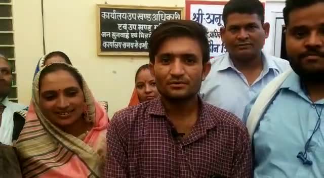 हम मर जाएंगे पर एक इंच पीछे नहीं हटेंगें, हम इस बलिदान को बेकार नहीं होने देंगे- 
#FarmersProtest #लखीमपुर_किसान_नरसंहार
