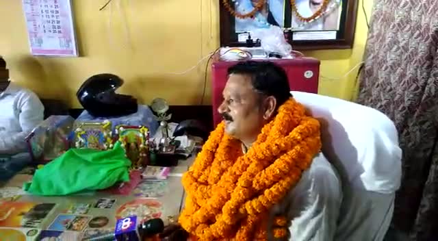मोहनिया: #मोहनिया भाग 1 के जिला परिषद भावी प्रत्याशी #प्रमोद कुमार सिंह पूर्व चेयरमैन  नामांकन करने के बाद मीडिया से बातचीत करते