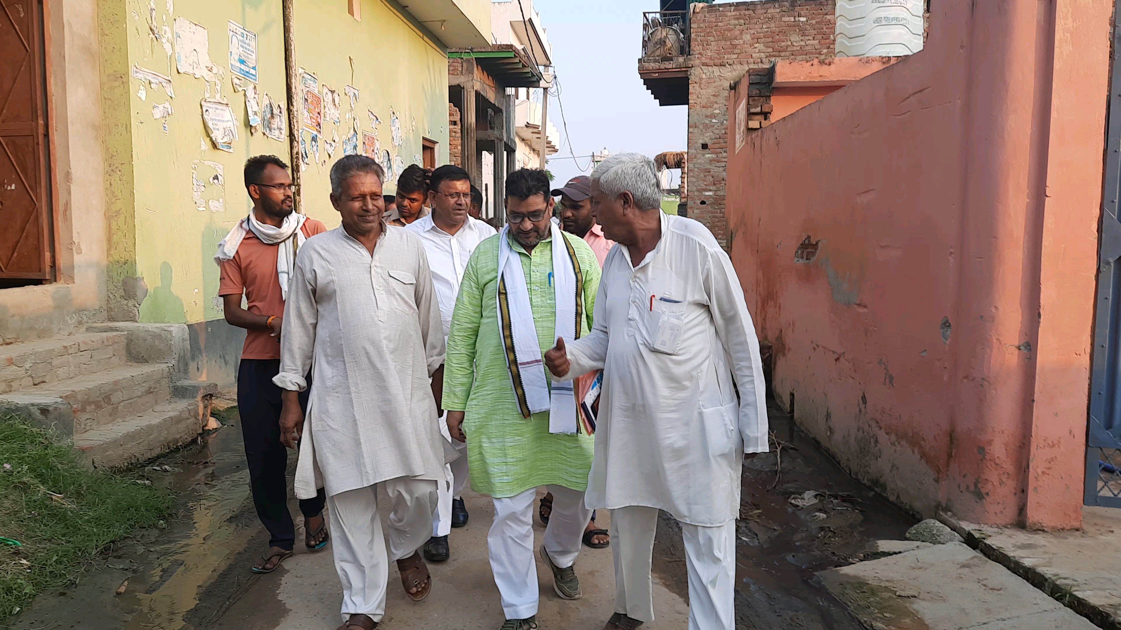 #हसनपुर_विधानसभा के उझारी मंडल में पन्ना प्रमुख कार्यक्रम की समीक्षा की ।
#चन्द्रपाल_खड़गवंशी 
#हसनपुर_विधानसभा