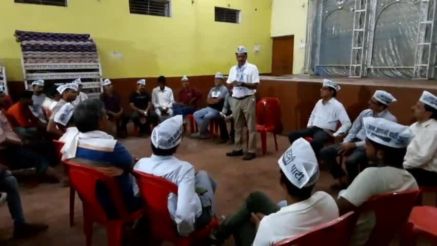#Aap का बढ़ता कारवां ; #सबलगढ़ (मुरैना)- जीतने पर 10 सूत्रीय ईमानदार कार्ययोजना लागू करेंगे- Col Umesh Verma FB/ट्विटर
