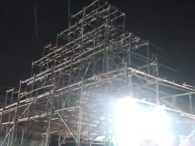 जयनगर: दुर्गा पूजा को लेकर की जा रही जोर सोर से तैयारी अंतिम रूप पंडाल का देते कलाकार#jainagarnews