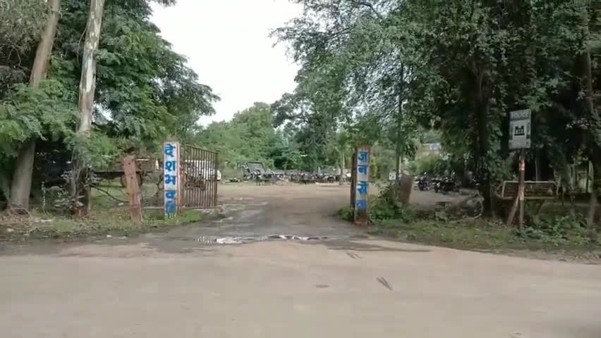 नटेरन: नटेरन के  कलनाखेड़ी मोड़ पर अचानक मोटरसाइकिल के सामने कुत्ता आ जाने के कारण मोटरसाइकिल चालक का हुआ एक्सीडेंट 108 की#मदद