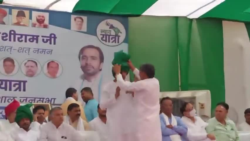 #rldन्याय_यात्रा समापन आगरा में पहुंचे #जितेन्द्र_प्रताप_सिंह #क्षेत्रीय_अध्यक्ष #राष्ट्रीय_लोकदल का स्वागत स्वफा पहनाकर