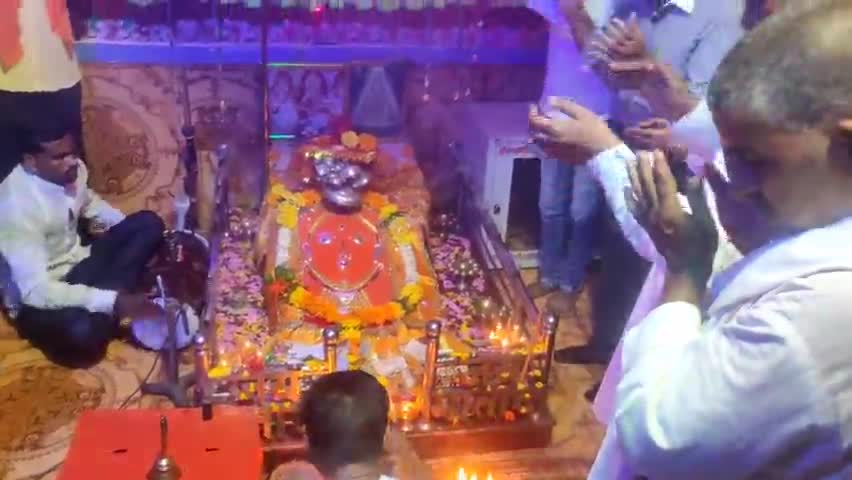 भोरासा शक्ति माता मंदिर में कार्यकर्ता ने लगाए एक ही अरमा सज्जन वर्मा के नारे,,,भड़क गए विधायक वर्मा,,क्यों भड़के #mp41