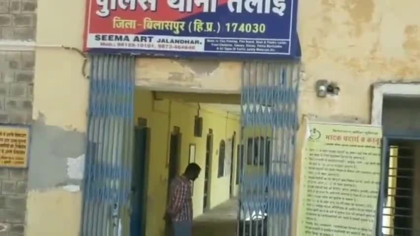 कलोल: शाहतलाई पुलिस की नशे के खिलाफ बड़ी कार्रवाई, चैकिंग के दौरान गाड़ी से पकड़ी अवैध शराब की 16 पेटियां
#Kalol #Wine