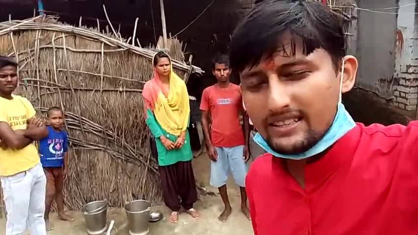 #bhraich: awaas na milane par mahila pareshan