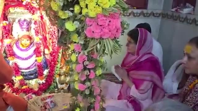 आप सभी को दुर्गा अष्टमी की हार्दिक बधाई व अनन्त शुभकामनाएं।

आदिशक्ति माँ दुर्गा के अष्टम स्वरूप श्री महागौरी की कृपा आप सभी पर सदा बनी#durgaashtami