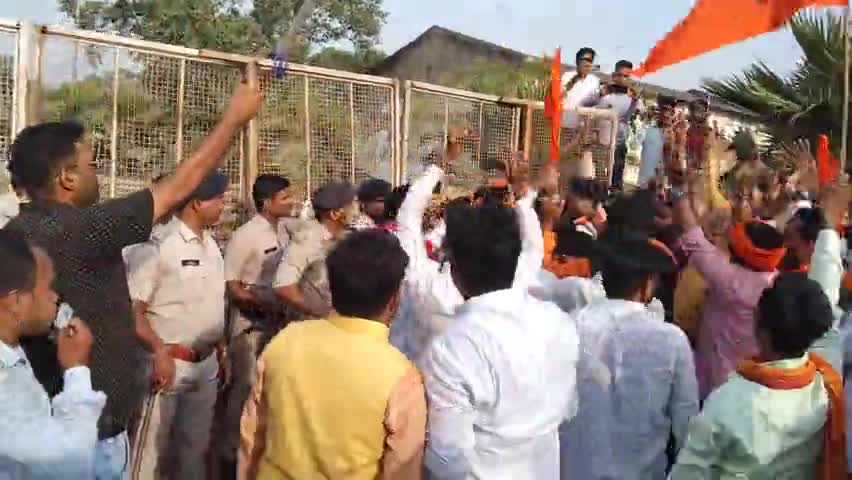 परम पवित्र भगवा ध्वज का सम्मान सक्ती जांजगीर खड़ा है मैदान में #भगवा #rss #vhp #abvp #bjp #आरएसएस #समाचार #janjgirchampa