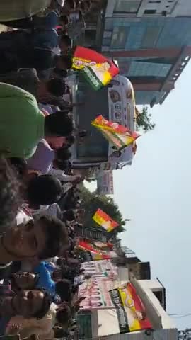 इटावा: इटावा मे हुआ ज़ोरदार स्वागत
माननीय Shivpal Singh yadav
Zindabad प्रगतिशील समाजवादी पार्टी Zindabad
#etawahnews