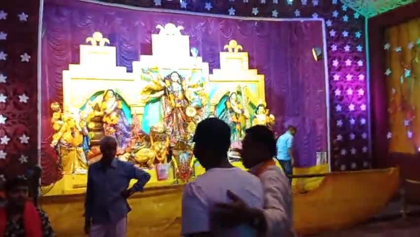 निरसा/चिरकुंडा: #nirsacumchirkunda निरसा राजा कोलियरी दुर्गा पूजा
15/10/2021