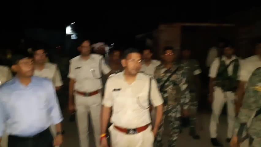 रामगढ़ में पुलिस पर हमला, डीएसपी, थानेदार समेत कई घायल, SP ने किया कैंप