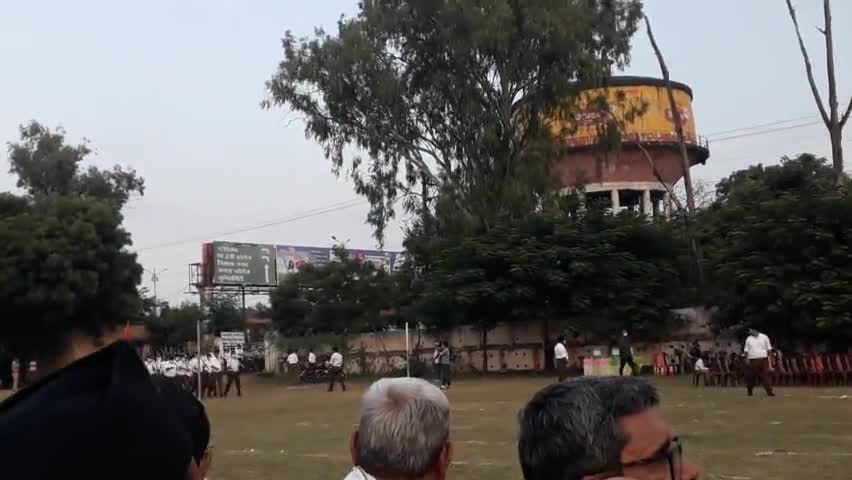 रीवा #मॉडल स्कूल खेल परिसर में राष्ट्रीय स्वंयसेवक संघ द्वारा श्री विजयादशमी उत्सव,पथ संचलन एवं शारीरिक प्रकट कार्यक्रम में सम्मिलित हुआ।
